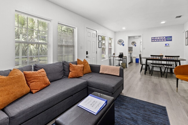 Photo - 2614 NW 8th St Unit ID1359124P