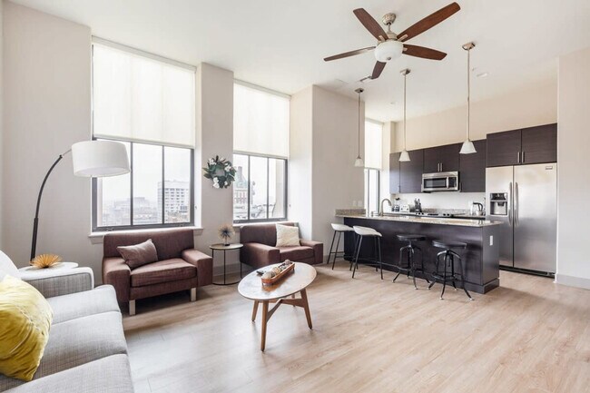Photo - 10 Light St Unit SI FL19-ID1024652P