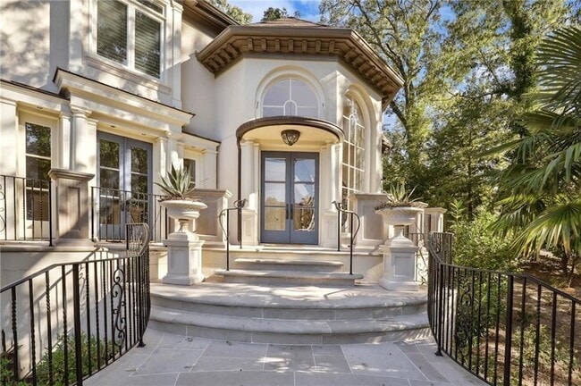 Photo - 1965 W Wesley Rd NW