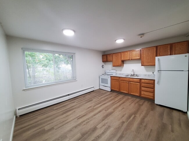 Photo - Tower Hill Landings