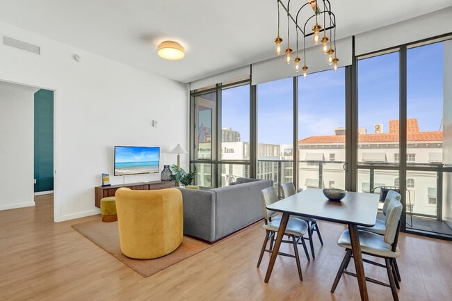 Building Photo - 1220 17th St Unit SI FL5-ID1504076P