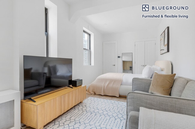 Photo - 138 E 38th St Unit FL12-ID2113