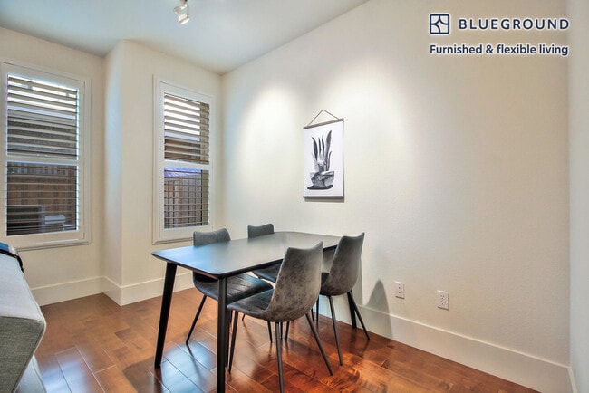 Photo - 821 Altaire Walk