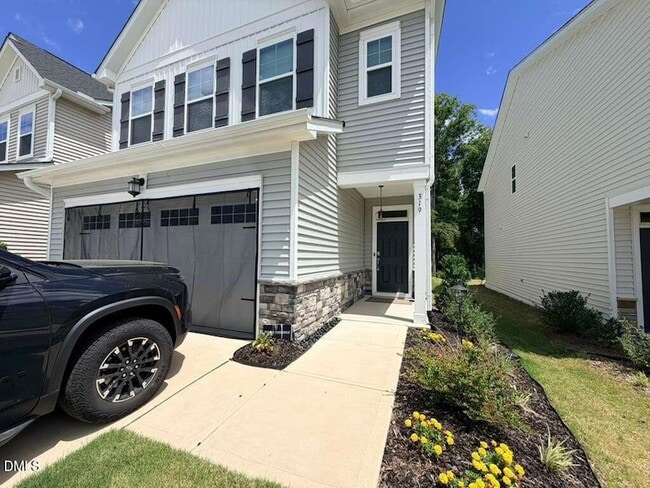 Photo - 319 Aster Bloom Ln