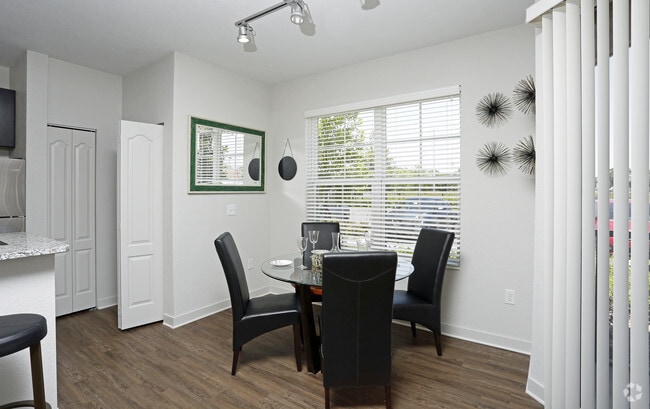 Dining Room - The Grand at Westside