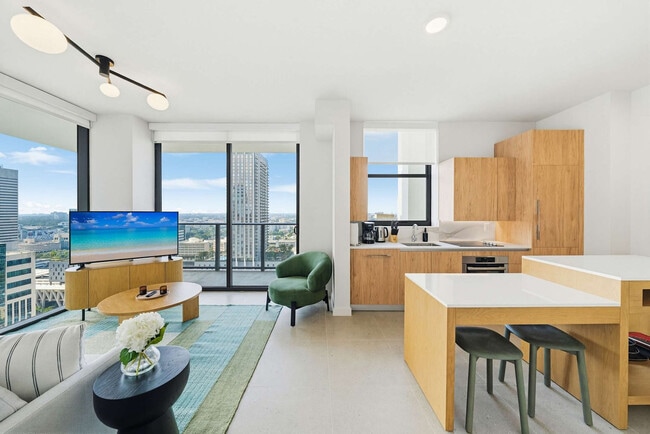 Building Photo - 11 NE 6th St Unit FL29-ID1399871P