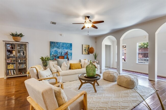 Photo - 1204 Thimbleberry Dr