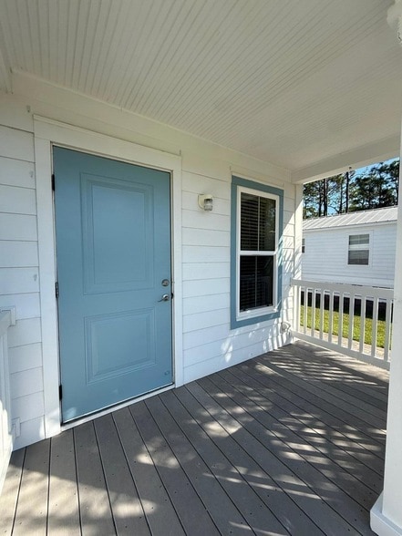 Photo - 53 Rosin Cup Cir