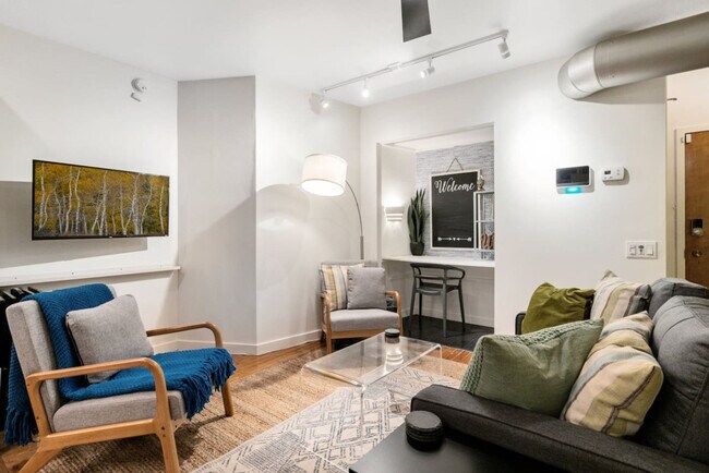 Photo - 221 Vine St Unit ID1289452P