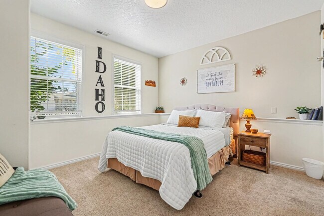 Photo - 7400 Newbrook Dr Unit SI ID1630778P