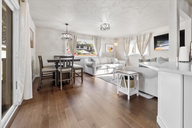 Building Photo - 2604 N 29th St Unit ID1308986P