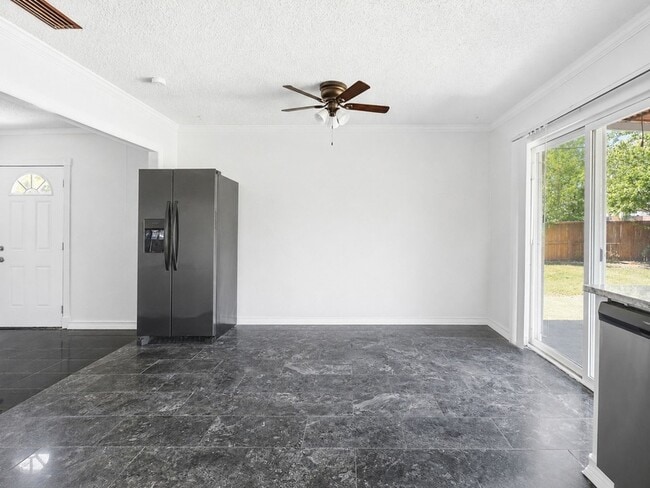 Photo - 2930 Lancer Ln