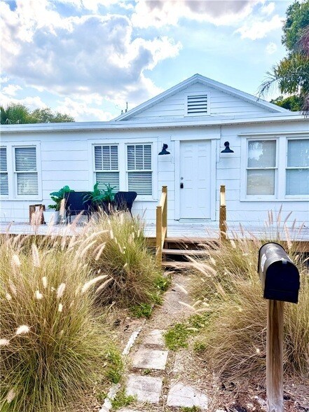 Photo - 2047 38th Ave