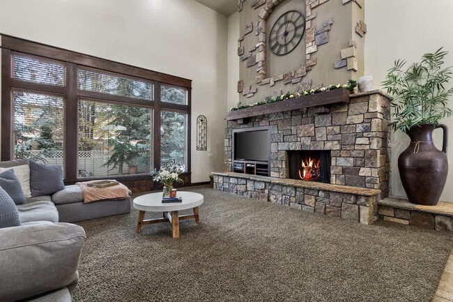 Photo - 5605 N Morpheus Pl Unit ID1250634P