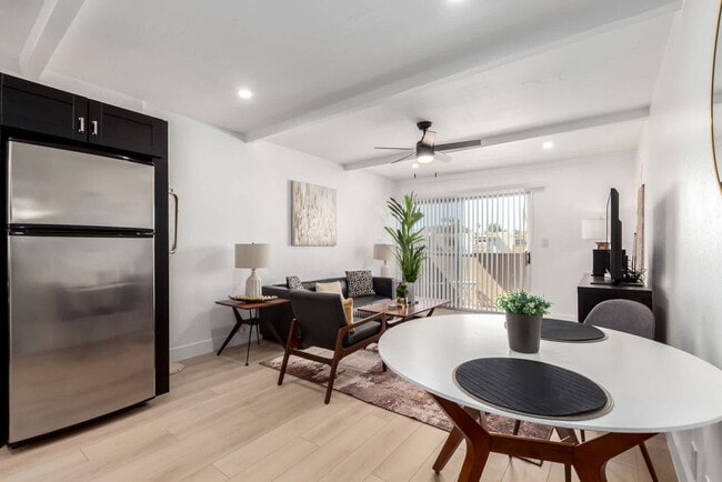 Building Photo - 4630 N 68th St Unit SI FL2-ID1558632P