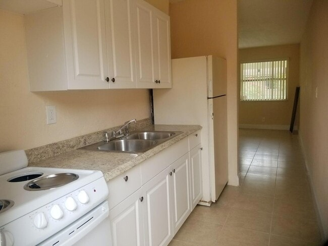 Photo - 418 NW 13th Ave
