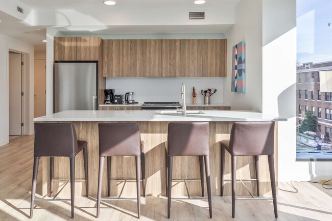 Photo - 60 Kilmarnock St Unit SI FL3-ID1039267P