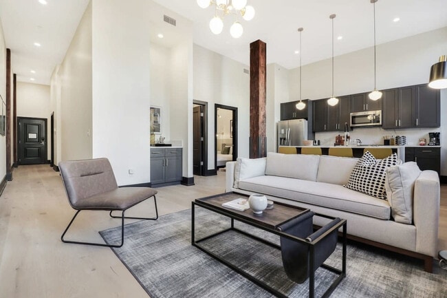 Photo - 1148 S Peters St Unit ID1268746P