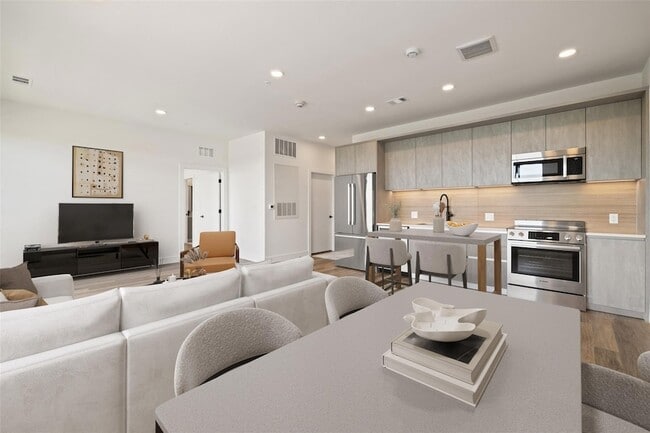 Photo - 4315 S Congress Ave Unit 428