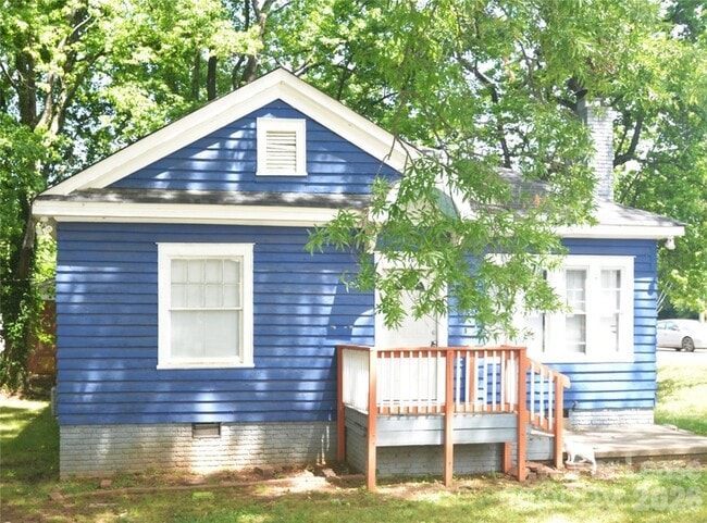Building Photo - 4101 Gossett Ave