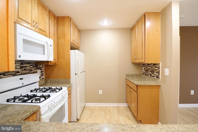 Photo - 18701 Sparkling Water Dr Unit H