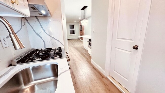 Photo - 3025 John F. Kennedy Blvd