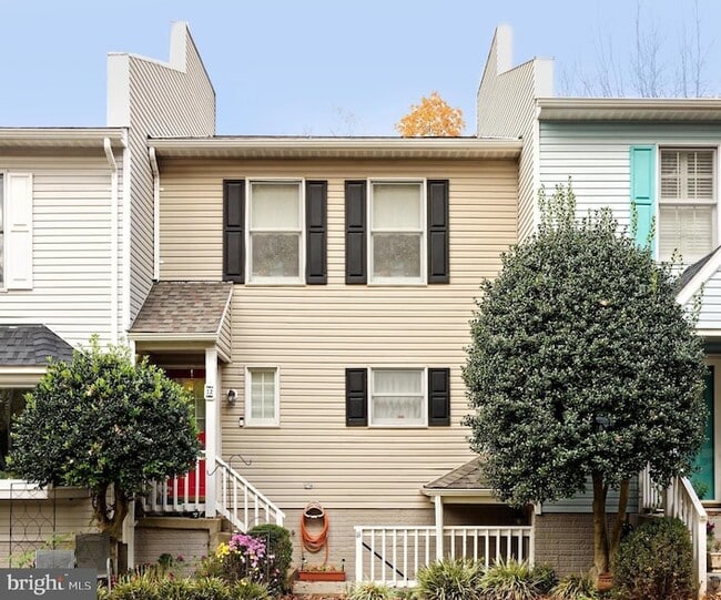 Building Photo - 11 Stonewall Ct