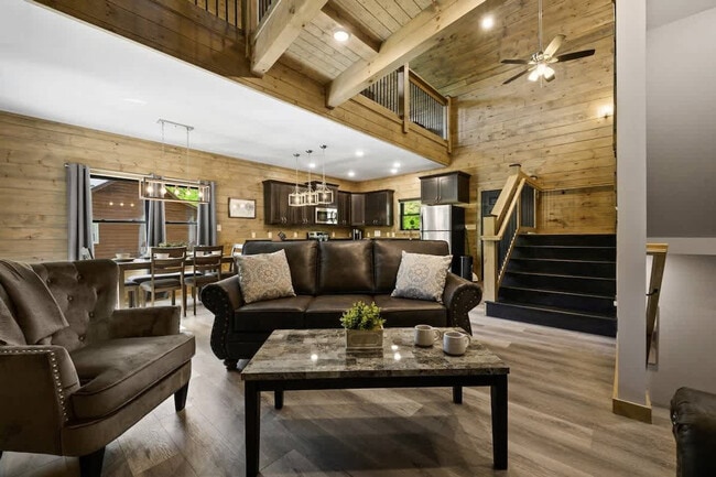 Building Photo - 2609 Stonebrook Dr Unit ID1051735P