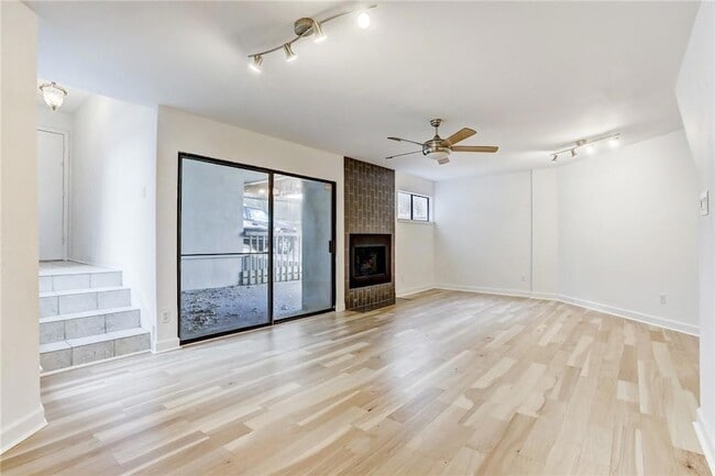 Photo - 2507 Quarry Rd Unit D