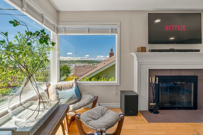 Photo - 212 NW 49th St Unit SI FL2-ID1607387P