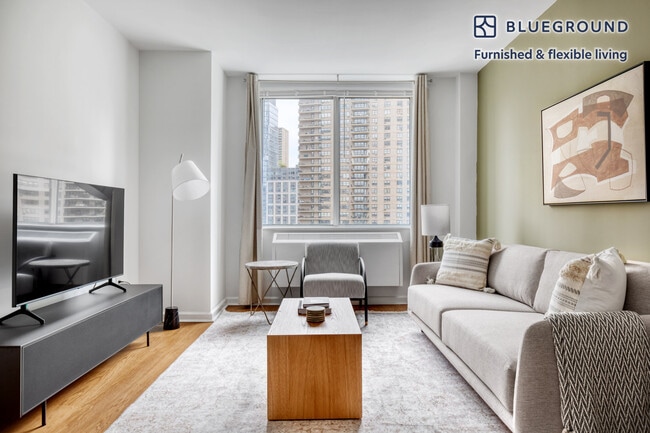 Building Photo - 180 Riverside Blvd Unit FL11-ID843