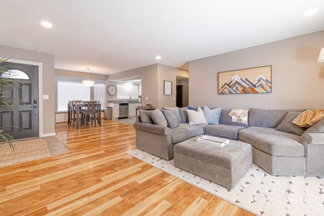 Photo - 2850 Columbus Way Unit SI ID1250758P