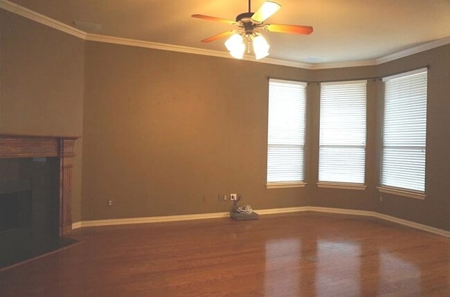 Photo - 935 Panther Ln