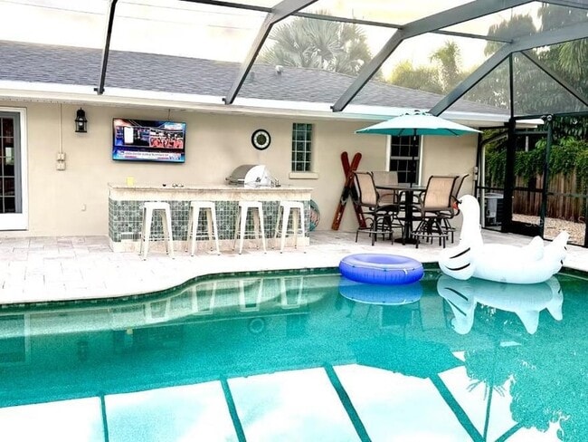 Photo - 6139 Hollywood Blvd