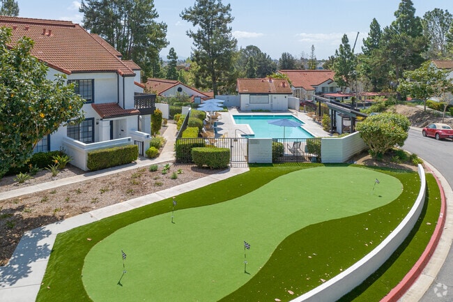 Golf Green - The Resort at Encinitas Luxury Apartment Homes