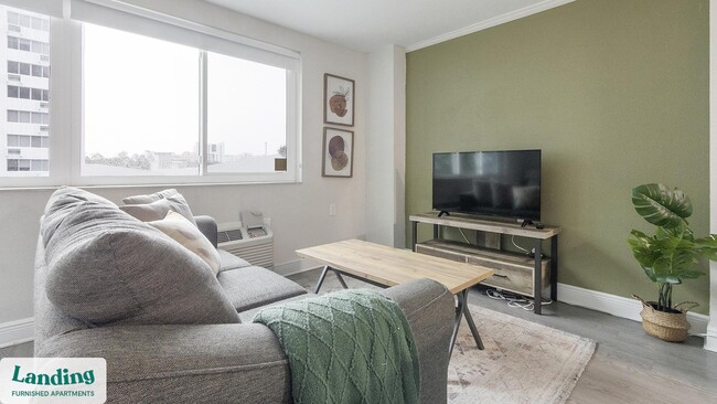 Photo - 305 Dr. M.L.K. Jr St S Unit 346.1403624