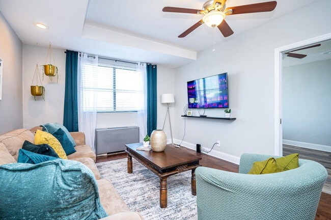 Photo - 215 Piedmont Ave NE Unit SI FL9-ID1299381P
