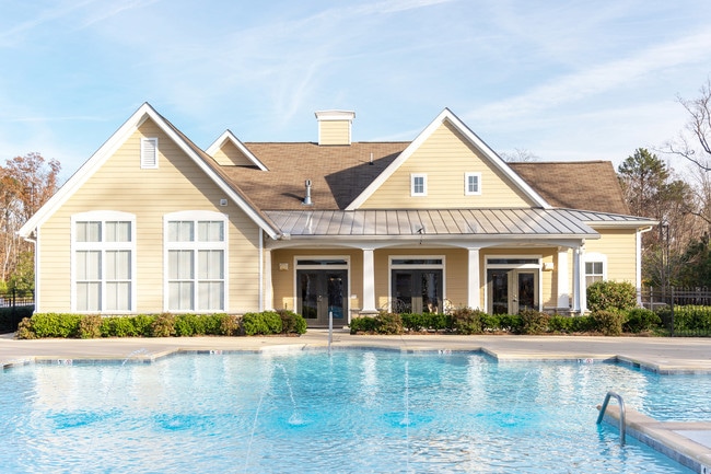 Photo - Garden Springs Apartments