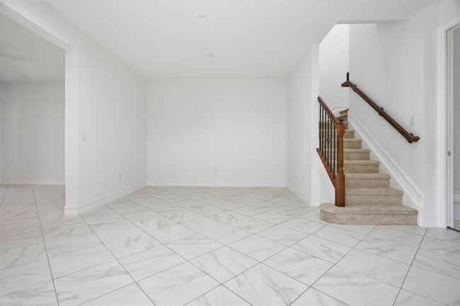 Photo - 13023 Riverwalk Cir S