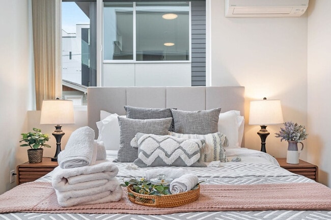 Photo - 34 W Cremona St Unit ID1035999P