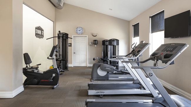 Photo - St. Moritz Apartments