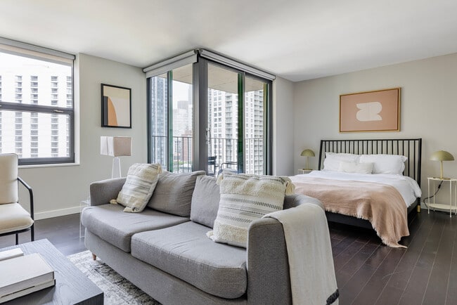 Building Photo - 77 W Huron St Unit FL8-ID1380