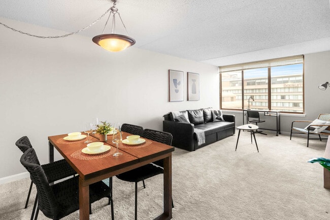 Photo - 401 12th St S Unit FL14-ID1056569P