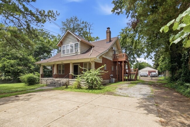 Building Photo - 924 Kirkwood Ave