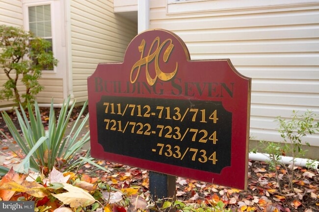 Photo - 721 Walden Cir