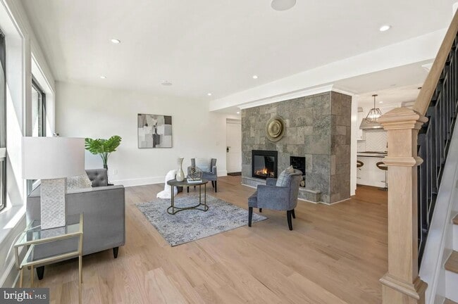 Photo - 5805 Massachusetts Ave