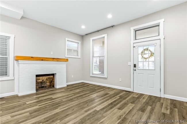 Photo - 1112 E Spring St