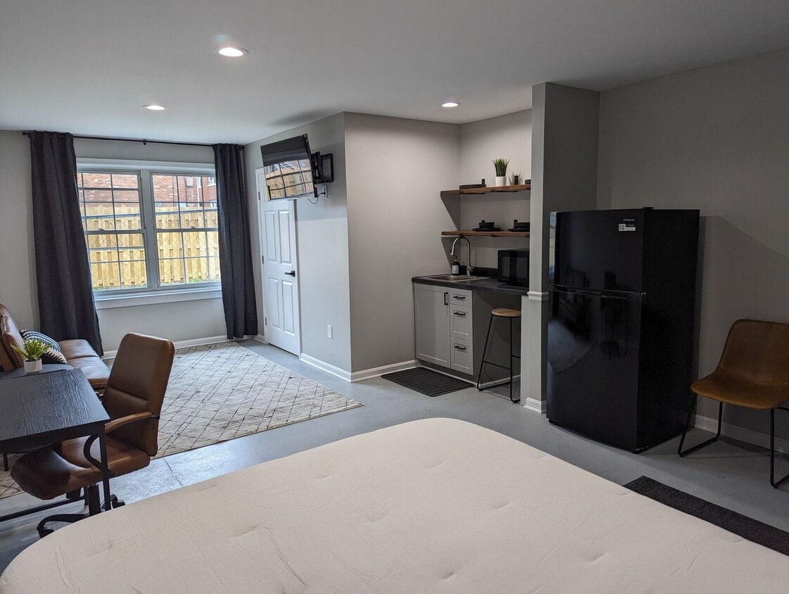 Floor Plan - FULLY FURNISHED, NEWLY RENOVATED, AFFORDABLE ST...