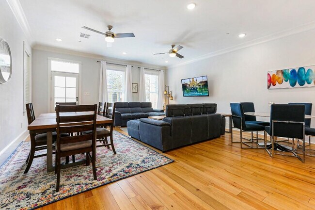 Photo - 1222 Carondelet St Unit SI ID1269968P