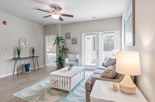 Photo - The Palms at Edgewater